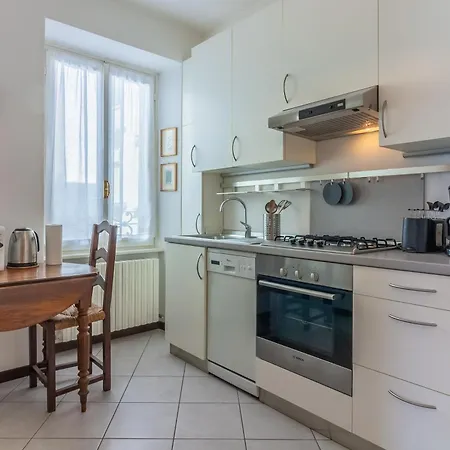 Dimora Cavour Stunning Lakeview Daire *